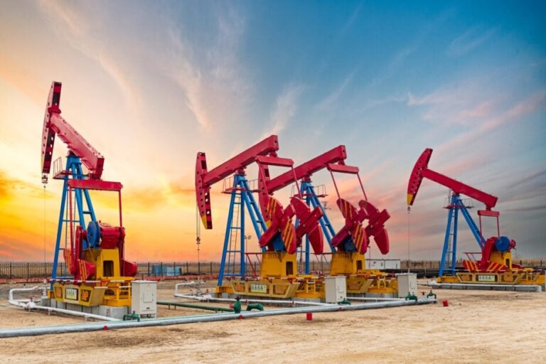 Saudi Arabia cuts oil output, IEA considers stocks release - saudi arabia