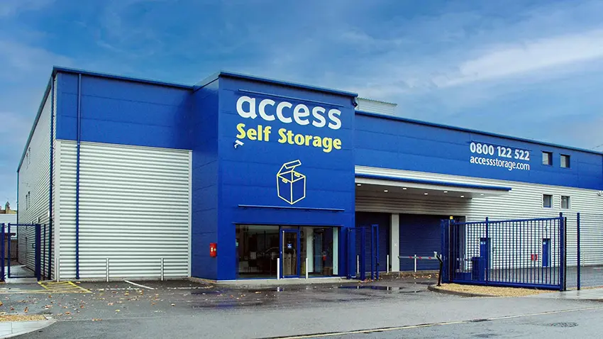 Singapore wealth fund targets £1bn takeover of UK self-storage chain - singapore wealth