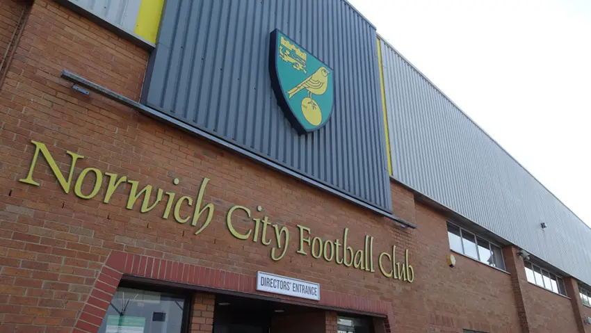 Nearly 400 firms fined as minimum wage breaches hit 60,000 workers - nearly firms