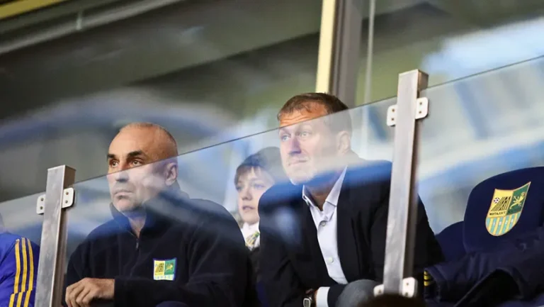 Government urged to act as £2.5bn Chelsea sale funds remain frozen - government urged