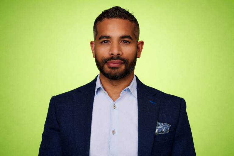 Bitcoin falters while banks double down on crypto - bitcoin falters