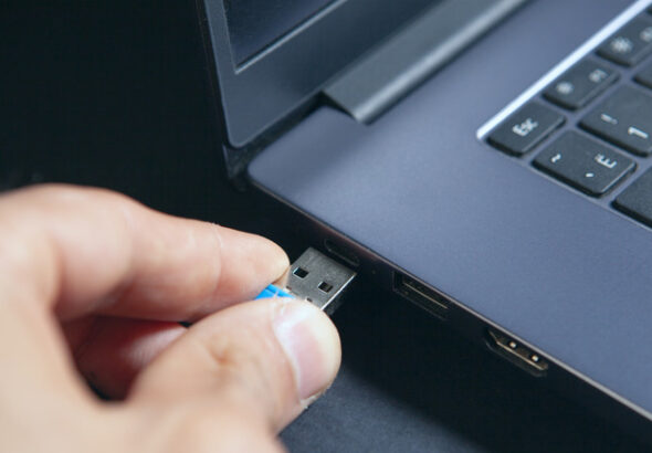 This May Be Why Your USB Drive's Transfer Speeds Are So Slow (And How To Fix It) - your drive's