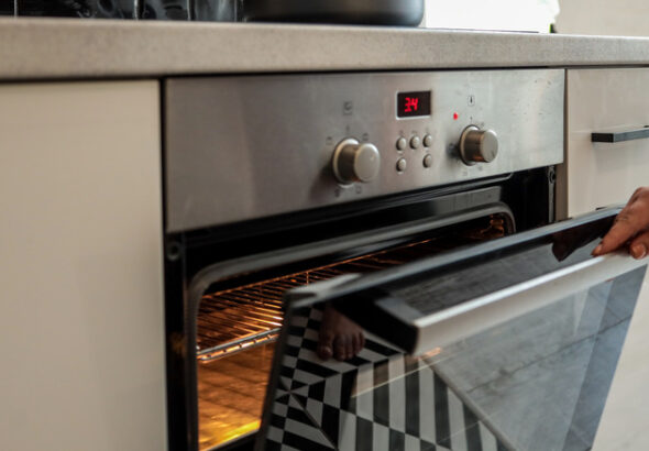What's The Average Lifespan Of An Oven? Here's How Long One Should Last - what's average