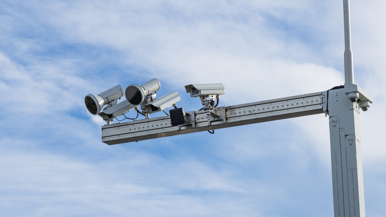 Are Red Light Cameras The Same As Speed Cameras? - light cameras