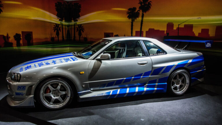 How A Second-Story Living Room Became Home For Paul Walker's Nissan Skyline - second-story living