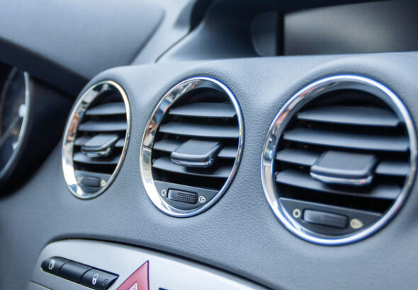This Tip Can Help Keep Your Car's Air Vents From Retaining Too Much Moisture - help keep