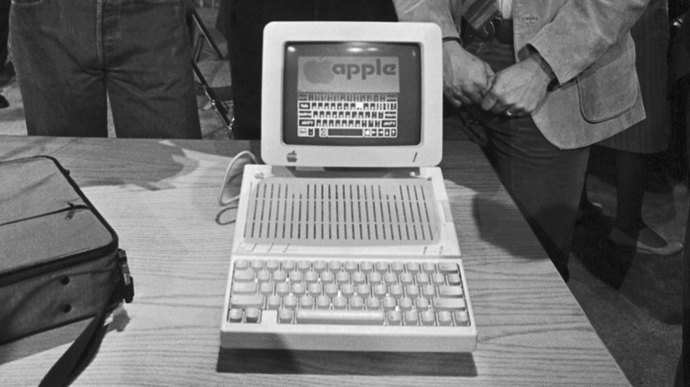This Apple Co-Founder Could've Been Worth Billions – Instead, He Quit After Two Weeks - apple co-founder