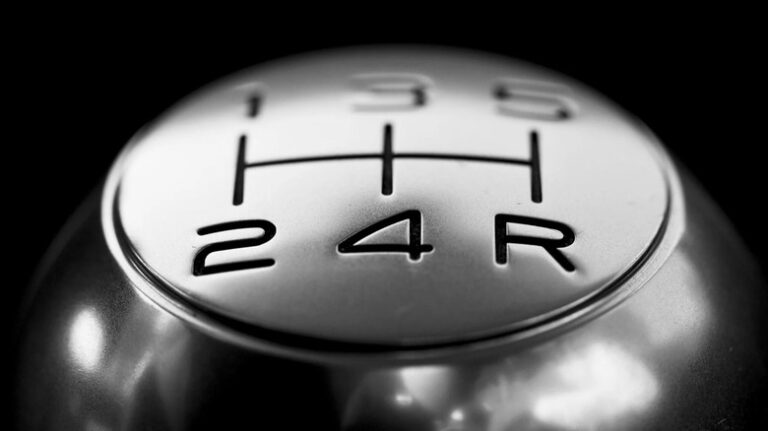 This Is When It Makes Sense To Start A Manual Car In Second Gear - when makes