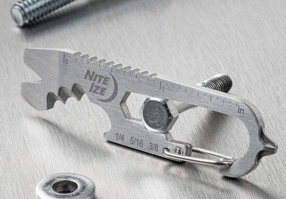 Amazon Users Call This $7 Gadget The 'Swiss Army Knife For Your Keychain' - amazon users
