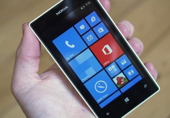 10 Phones From The 2010s That Define Smartphone History (But Aren't iPhone Or Android) - phones define