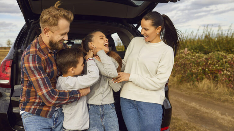 12 Helpful Tools And Gadgets Drivers Tend To Forget On Roadtrips - helpful tools