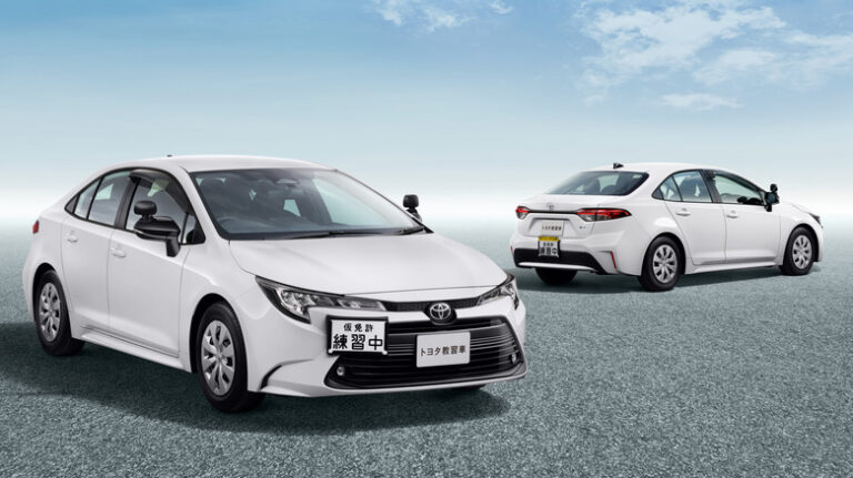 This New Manual Toyota Corolla Is Very Cheap (But Not In The US) - manual toyota