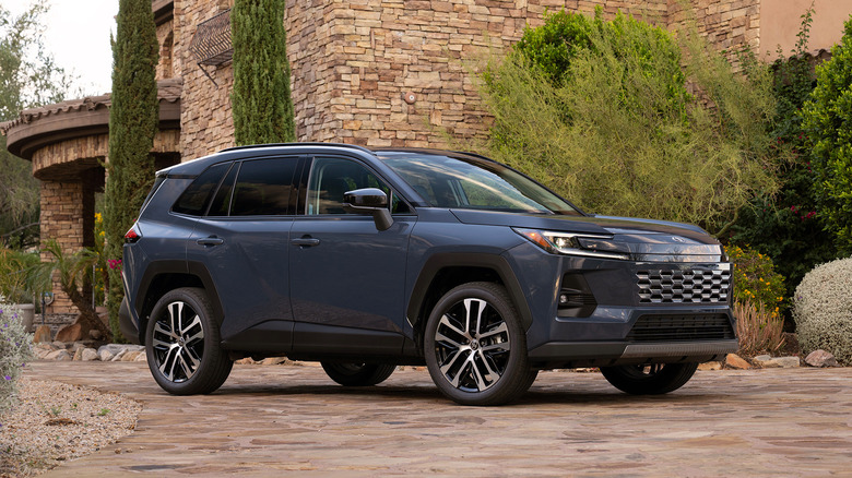 4 Reasons You Might Not Want To Buy A Toyota RAV4 - reasons want