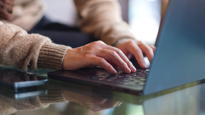 Google Chrome Snuck A 4GB AI Model Onto Computers – Here's How To Remove It (For Now) - google chrome
