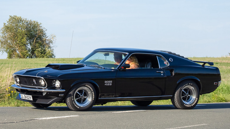 5 Features You Should Never Mess With When Restoring Classic Cars - features never