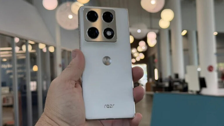 5 Of The Highest-Rated Motorola Razr Fold Alternatives You Can Buy - highest-rated motorola