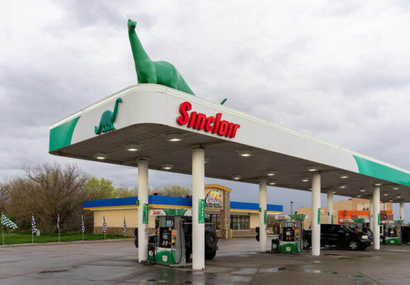 Who Owns Sinclair Gas Stations? - owns sinclair