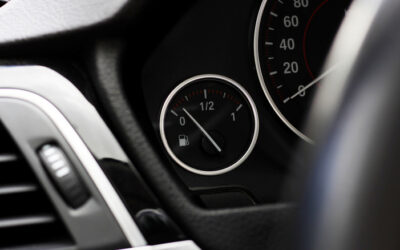 The Worst Cars For Fuel Economy All Have Something In Common - worst cars
