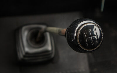 Are All Gear Shift Knobs Universal? Here's What You Should Know - gear shift