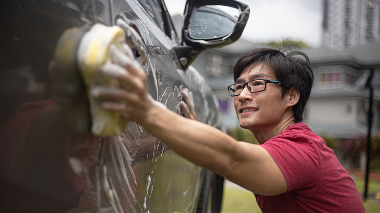 5 Highly-Rated Car Accessories On Amazon That Can Be Useful For Washing Your Ride - highly-rated accessories