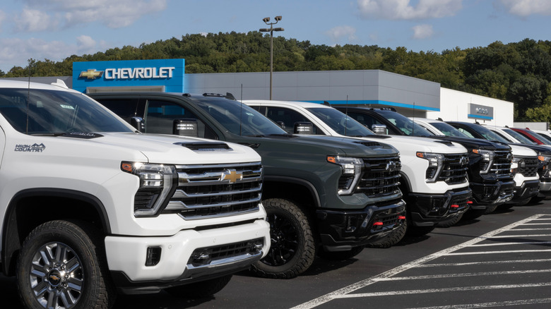 5 Useful Chevy Silverado Accessories Owners Say Are A 'Must-Have' - useful chevy
