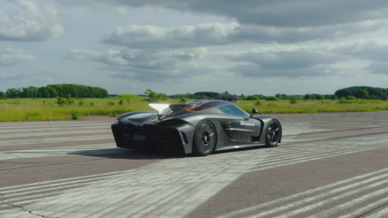 Koenigsegg's Jesko Absolut Just Blew Through Two Production Car Speed Records - koenigsegg's jesko